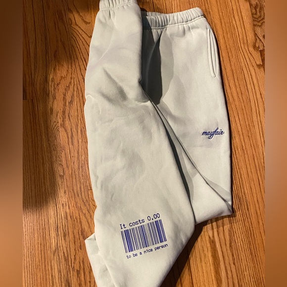 Women’s Mayfair Joggers in Light green - Picture 2 of 5